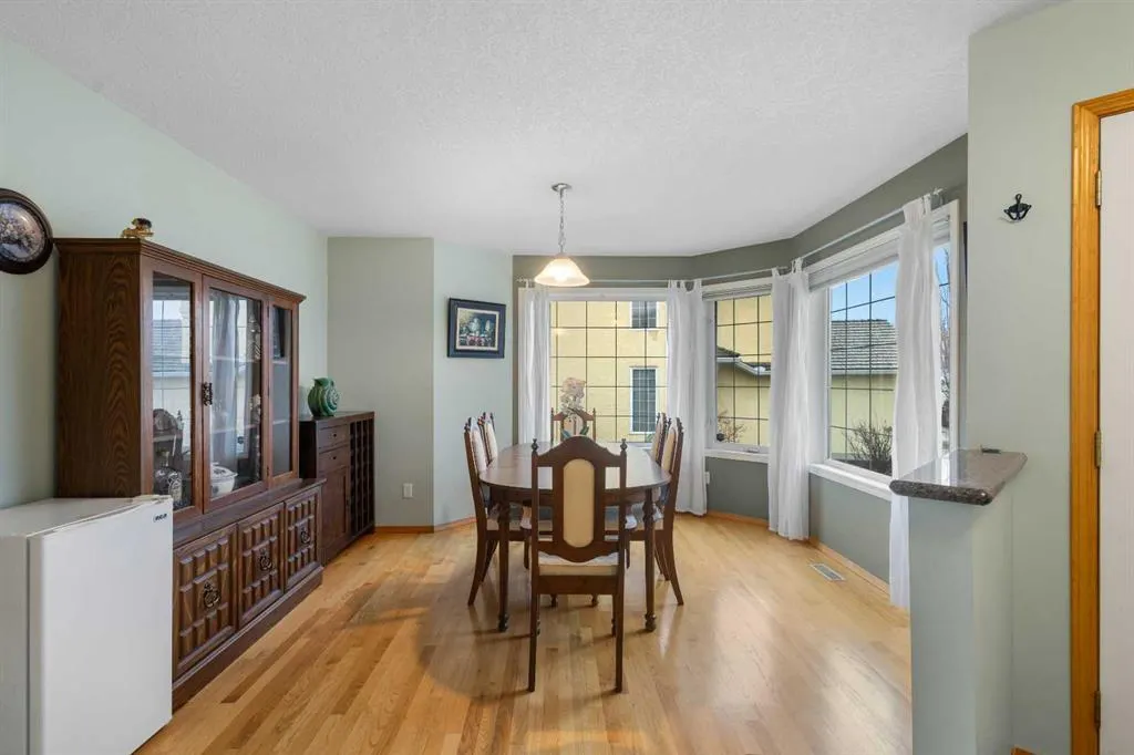212 Hampstead Gardens NW