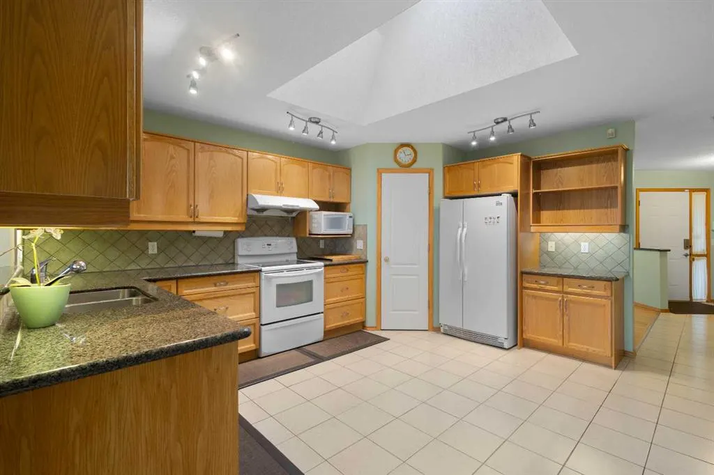 212 Hampstead Gardens NW
