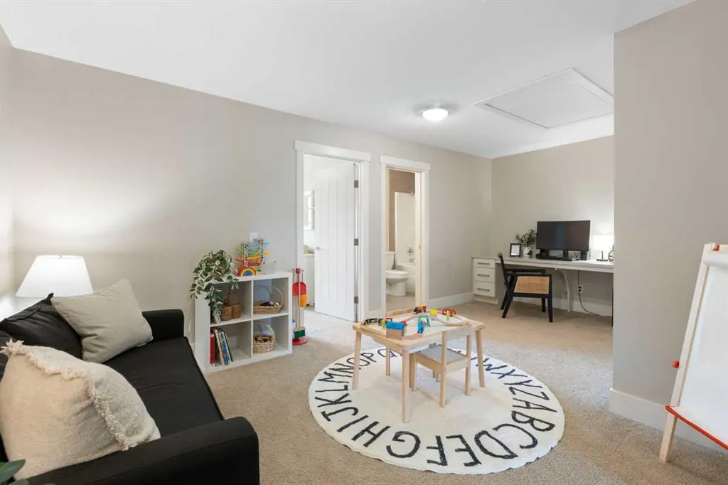 284 Quarry Park Boulevard SE
