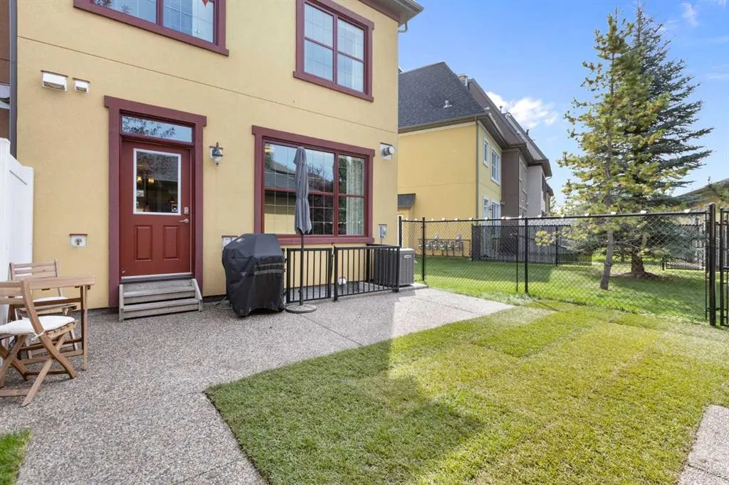 284 Quarry Park Boulevard SE