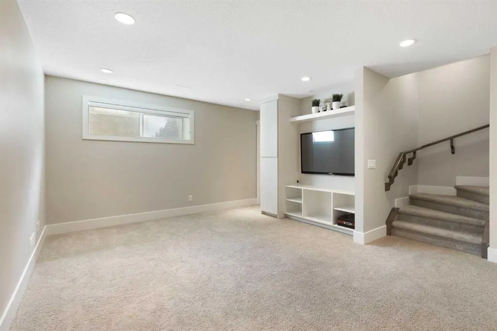 284 Quarry Park Boulevard SE
