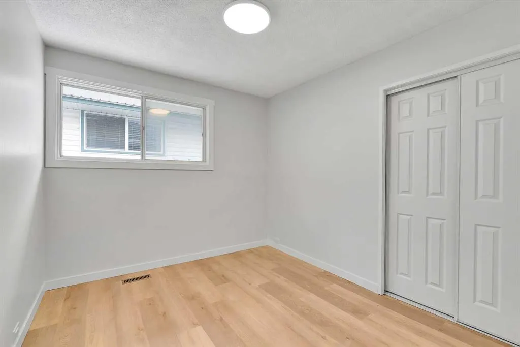 300 Sackville Drive SW