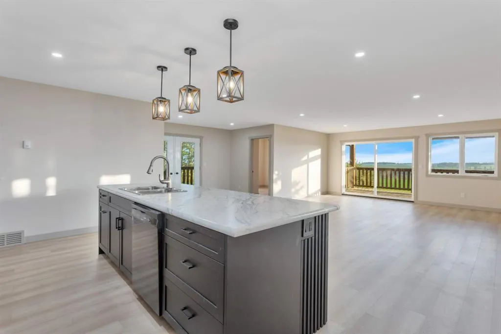 404074 Range Road 6-0