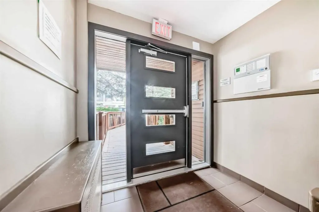 2114 17 Street SW, #403