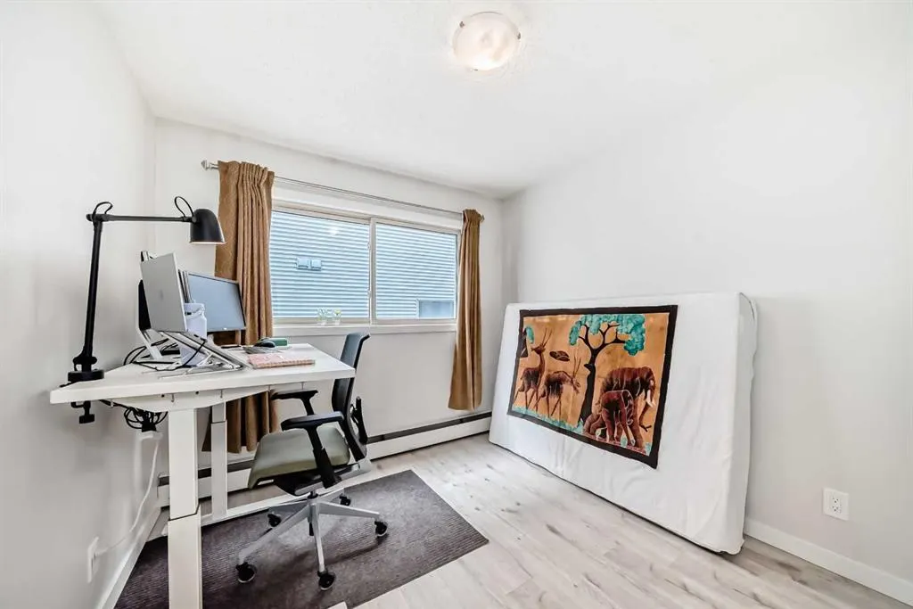 2114 17 Street SW, #403