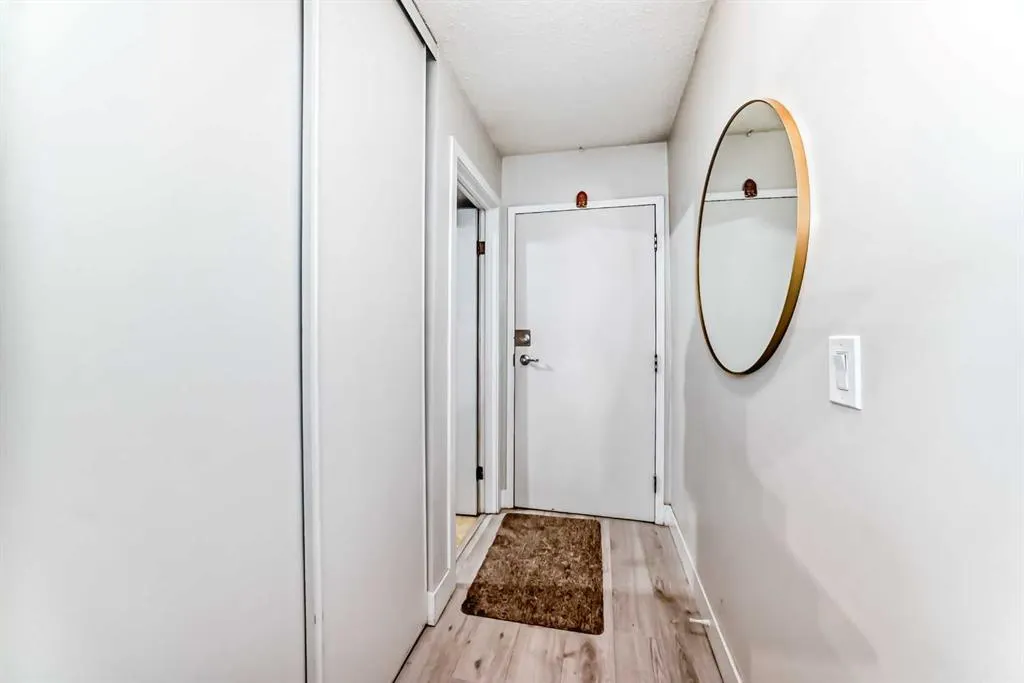 2114 17 Street SW, #403