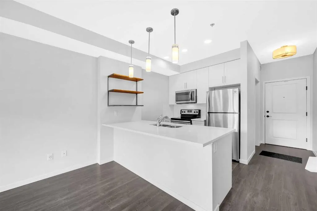 20 Mahogany Mews SE, #203