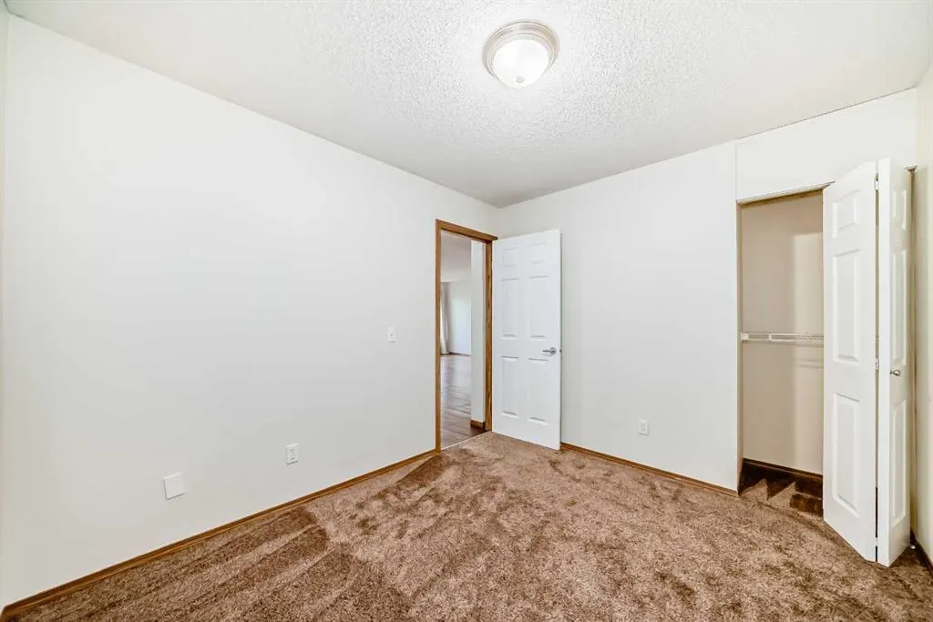 7 Somervale View SW, #304