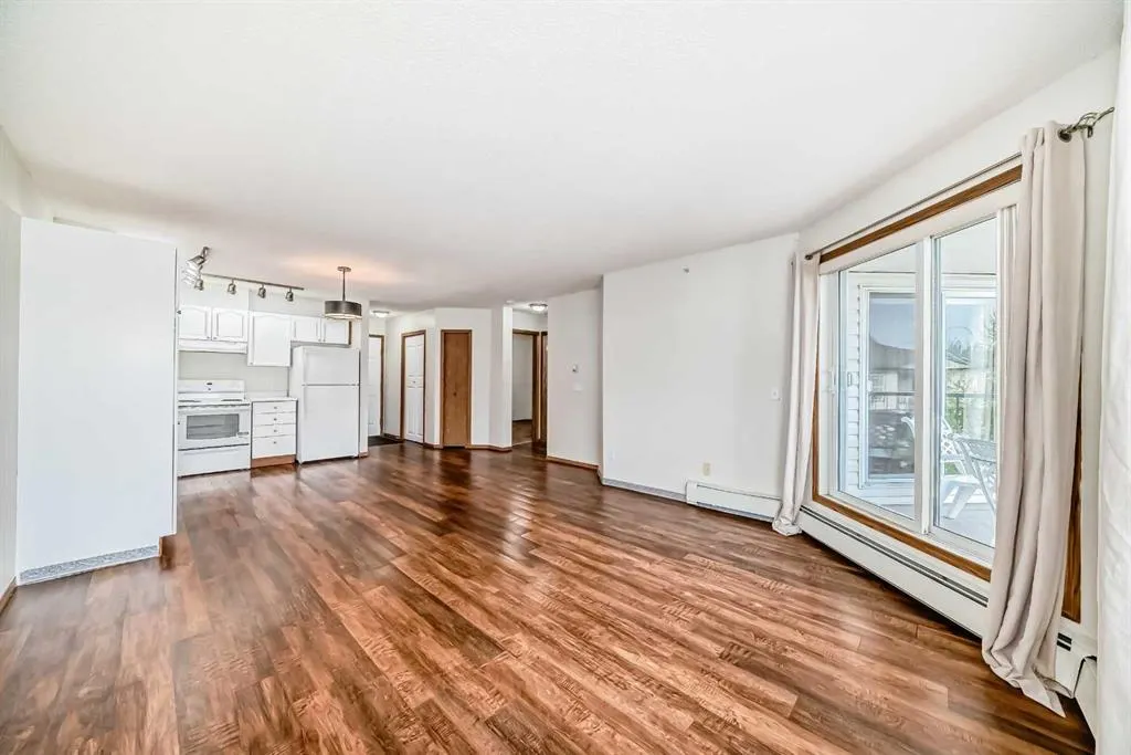 7 Somervale View SW, #304