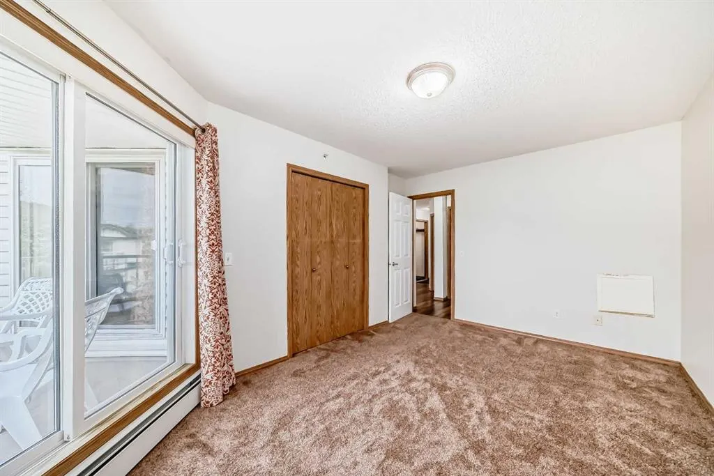 7 Somervale View SW, #304