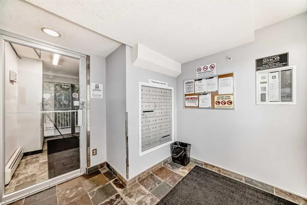 7 Somervale View SW, #304