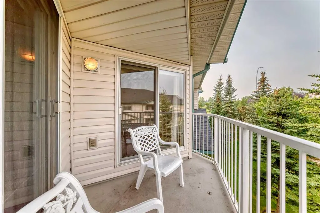 7 Somervale View SW, #304