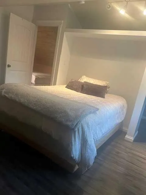 42042 464 Township