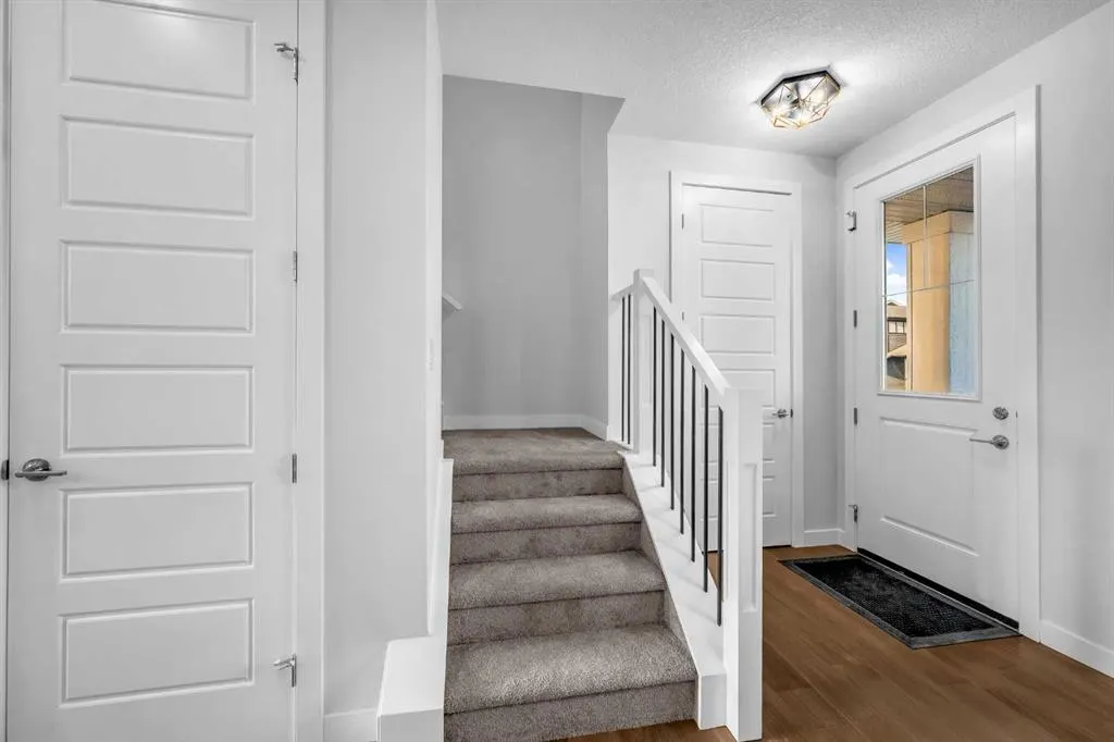 49 COBBLERIDGE Place SW