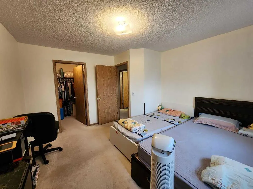 9 Country Hills Rise NW