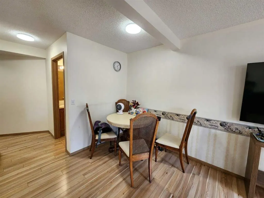 9 Country Hills Rise NW
