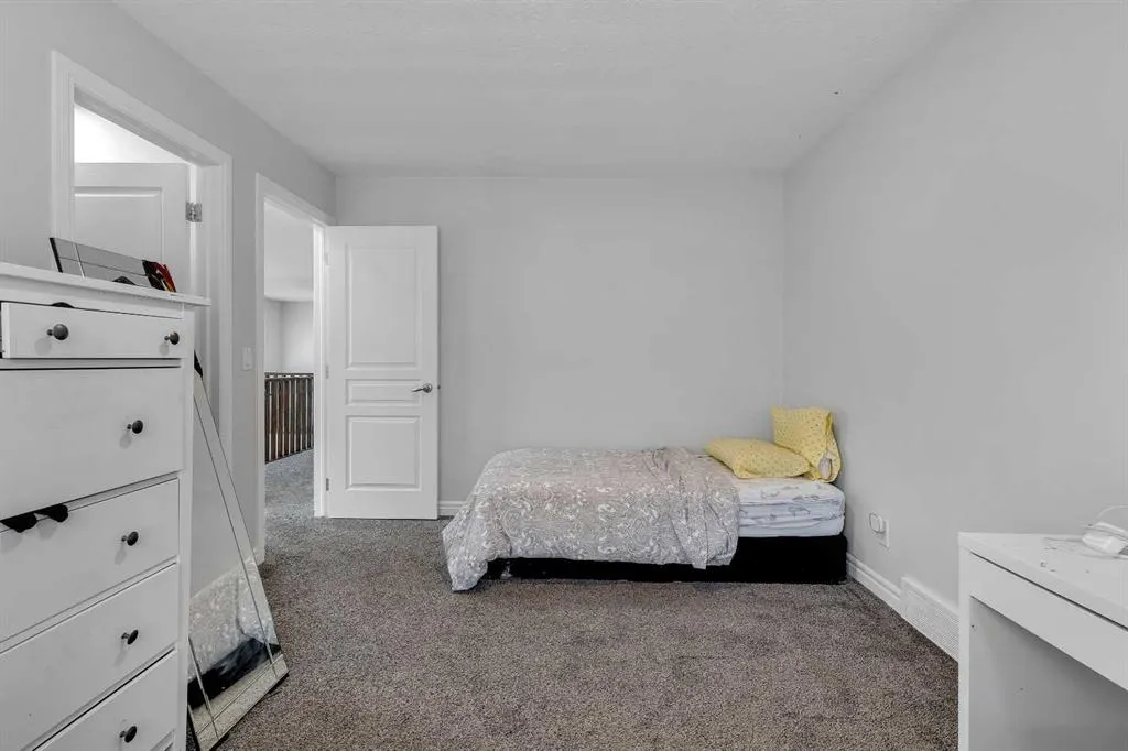 168 Aspenshire Drive SW