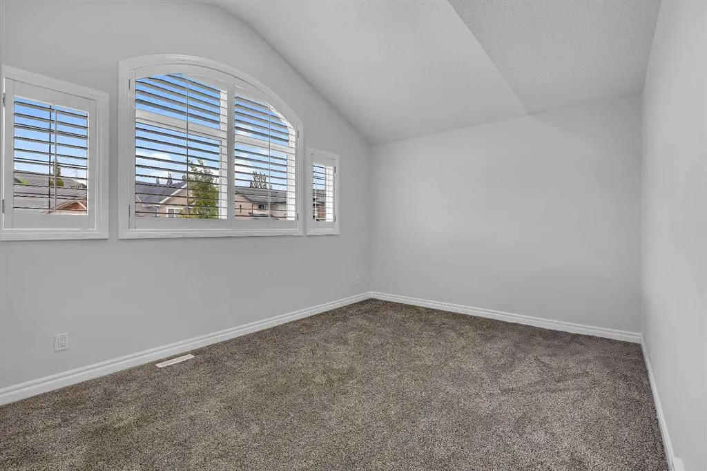 168 Aspenshire Drive SW