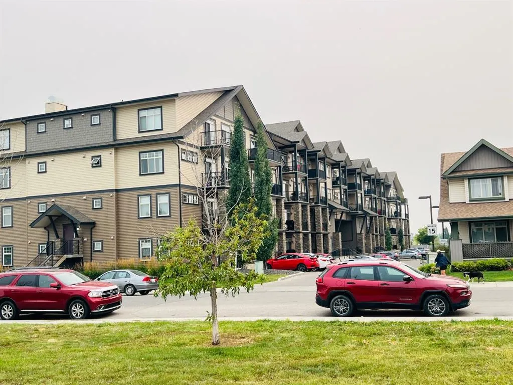 117 Copperpond Common SE, #312
