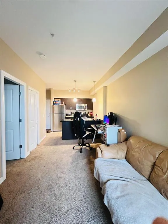 117 Copperpond Common SE, #312
