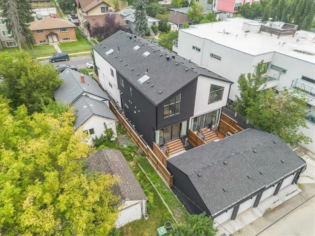 1825 27 Avenue SW, #4