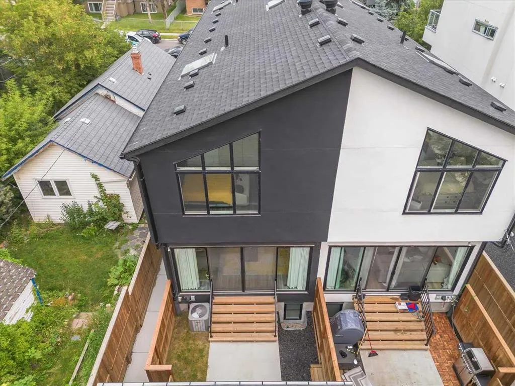 1825 27 Avenue SW, #4