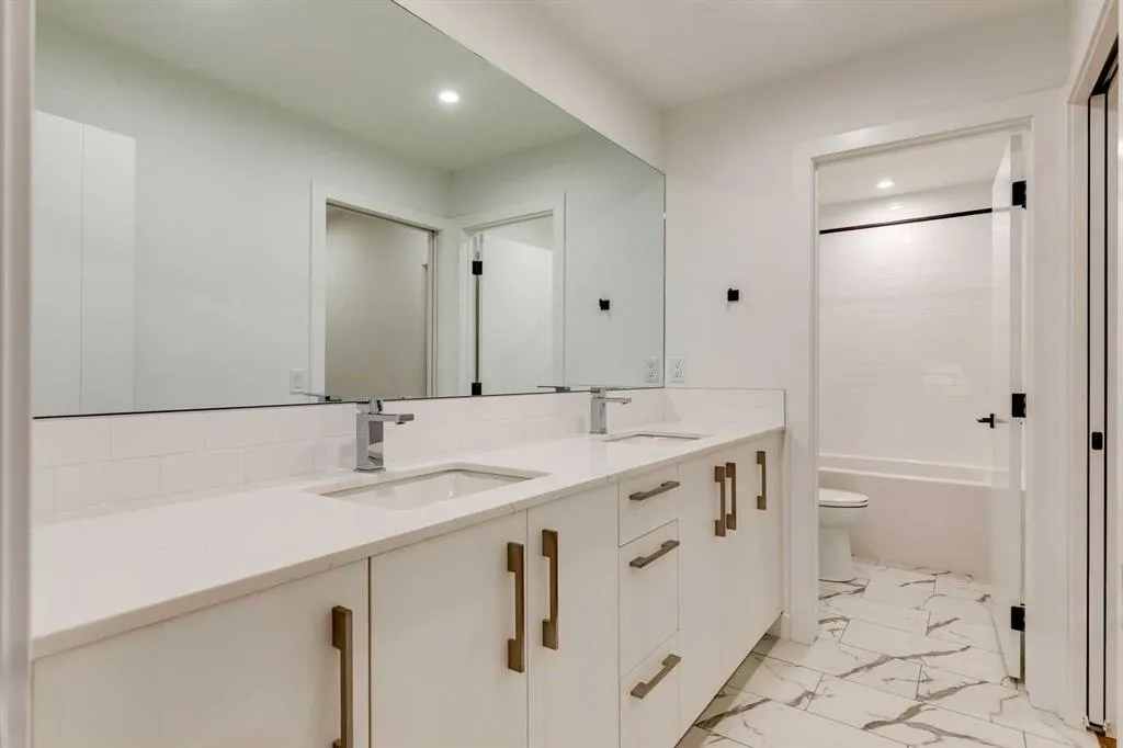 110 18A Street NW, #423
