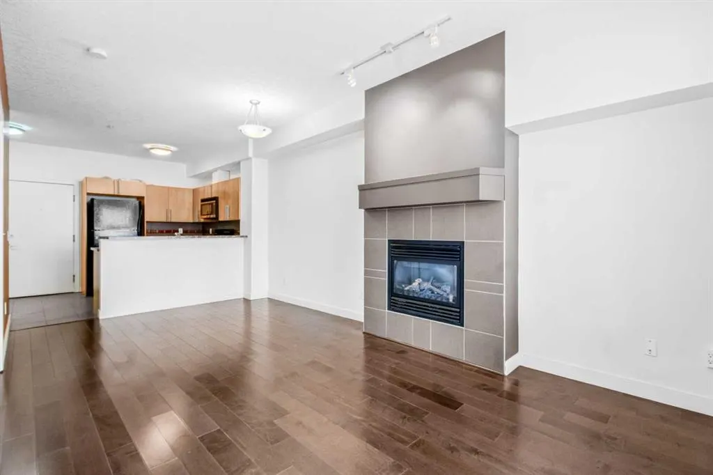 2420 34 Avenue SW, #103