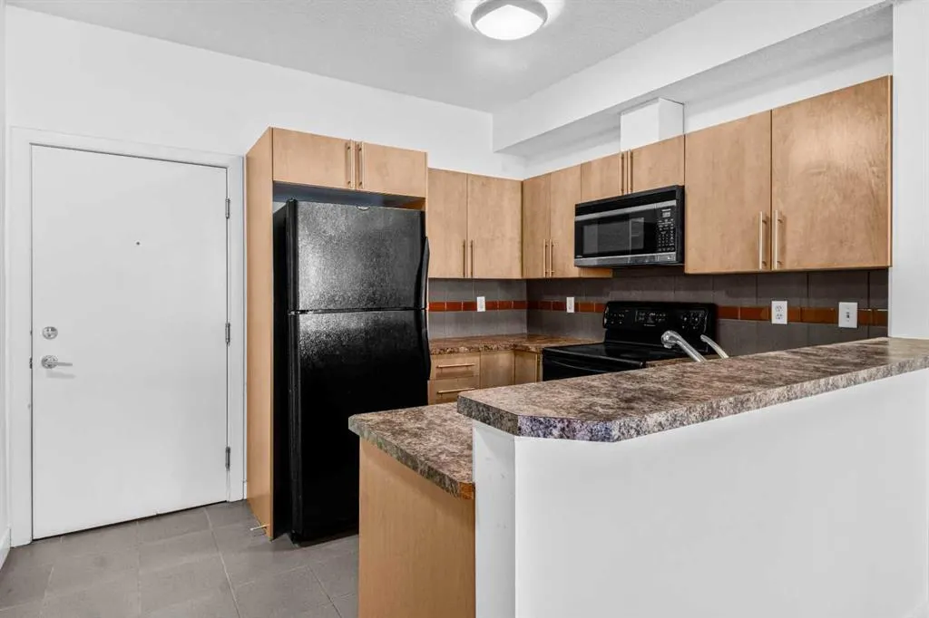2420 34 Avenue SW, #103