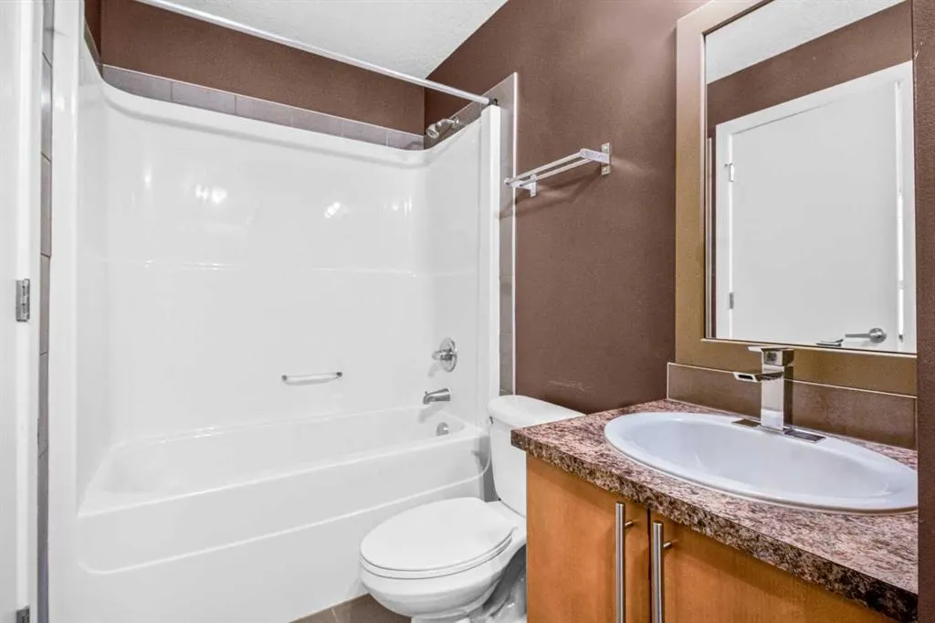 2420 34 Avenue SW, #103