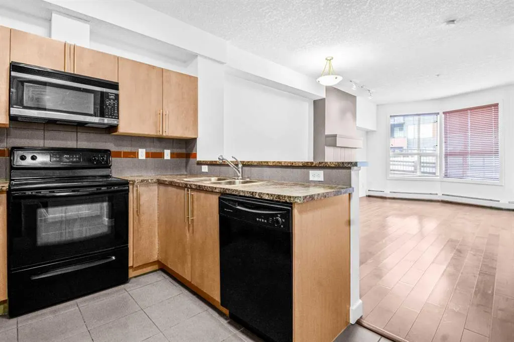 2420 34 Avenue SW, #103