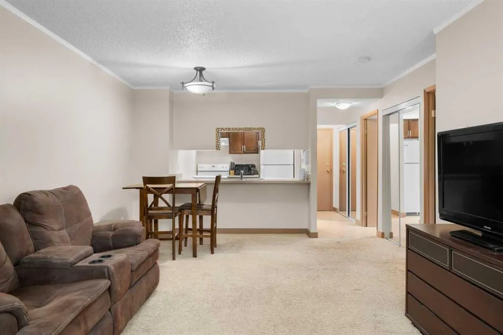 310 8 Street SW, #160