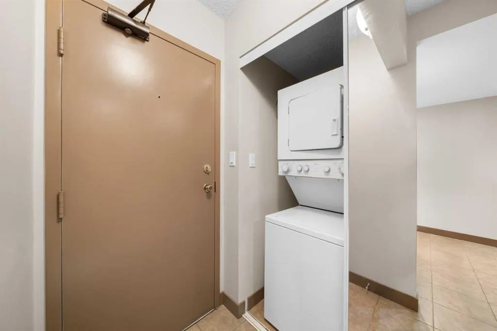 310 8 Street SW, #160