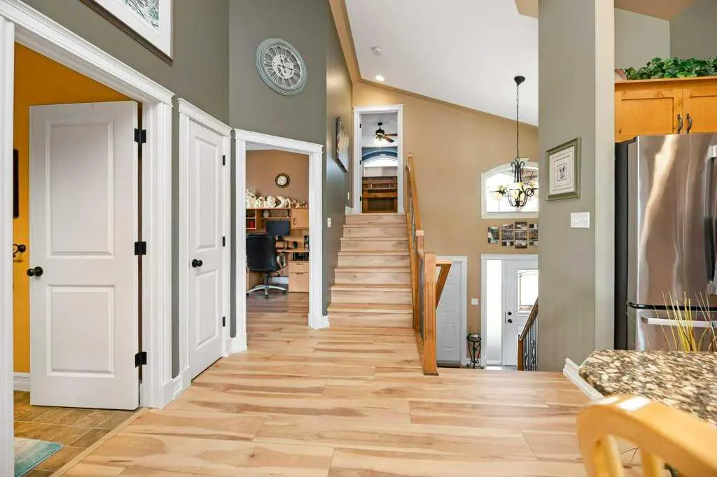 123 Oaklands Crescent