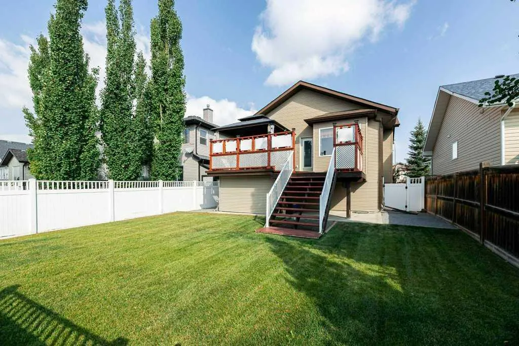 123 Oaklands Crescent