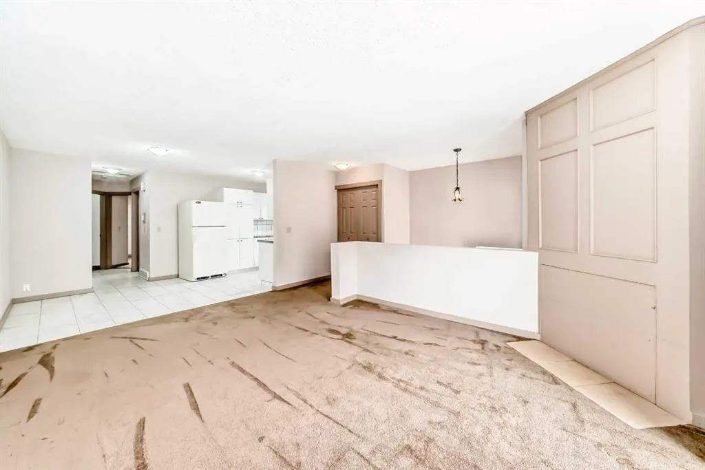 246 Berwick Drive NW