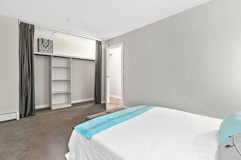 1607 26 Avenue SW, #7