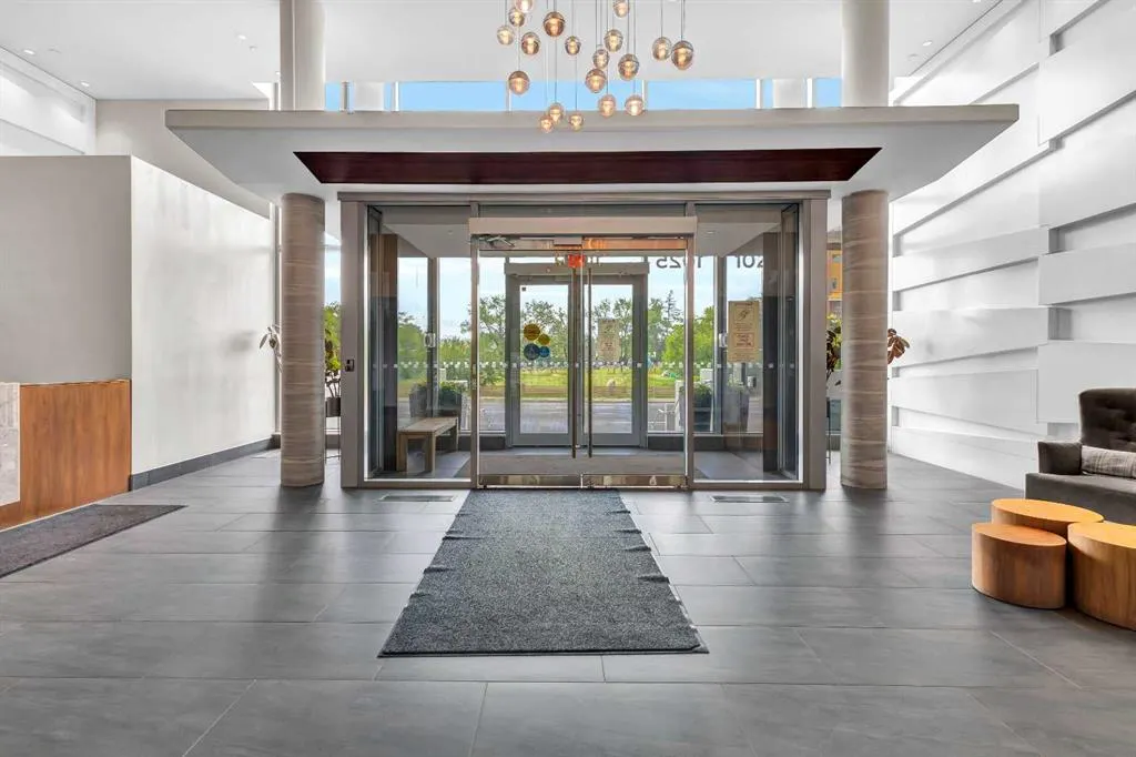 1025 5 Avenue SW, #313