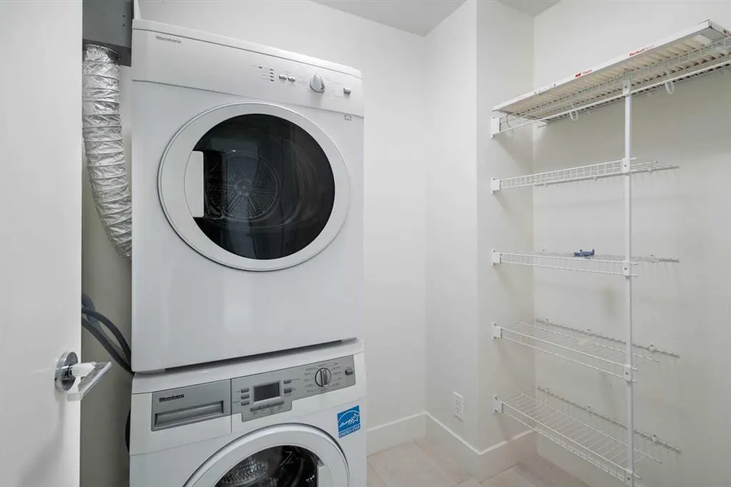 1025 5 Avenue SW, #313