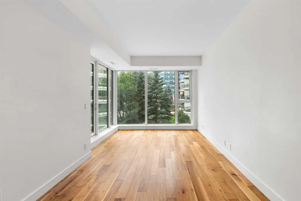 1025 5 Avenue SW, #313