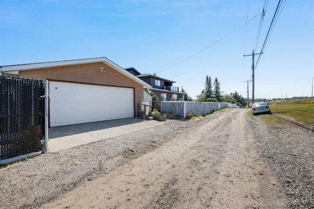 1048 Hunterdale Place NW