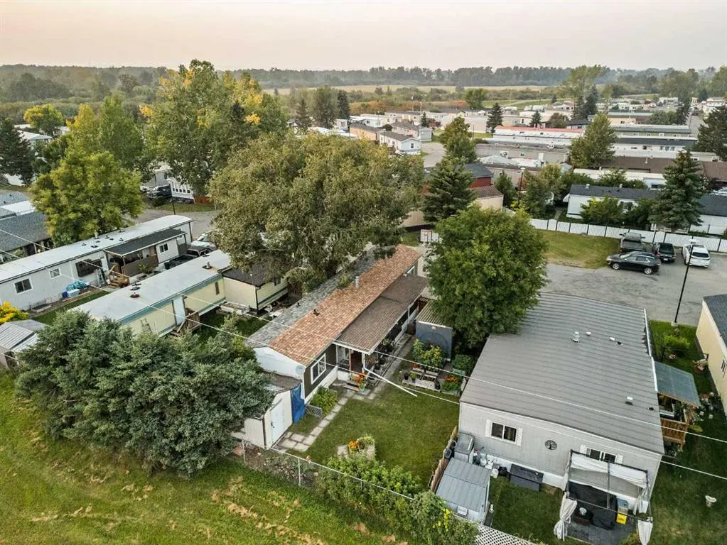109 Sunset Way NE