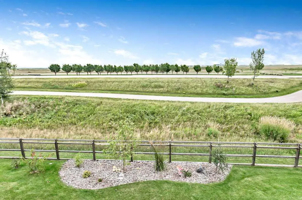 22 Pipit Glen
