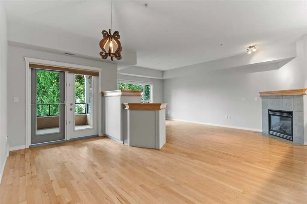 30 Sierra Morena Landing SW, #242
