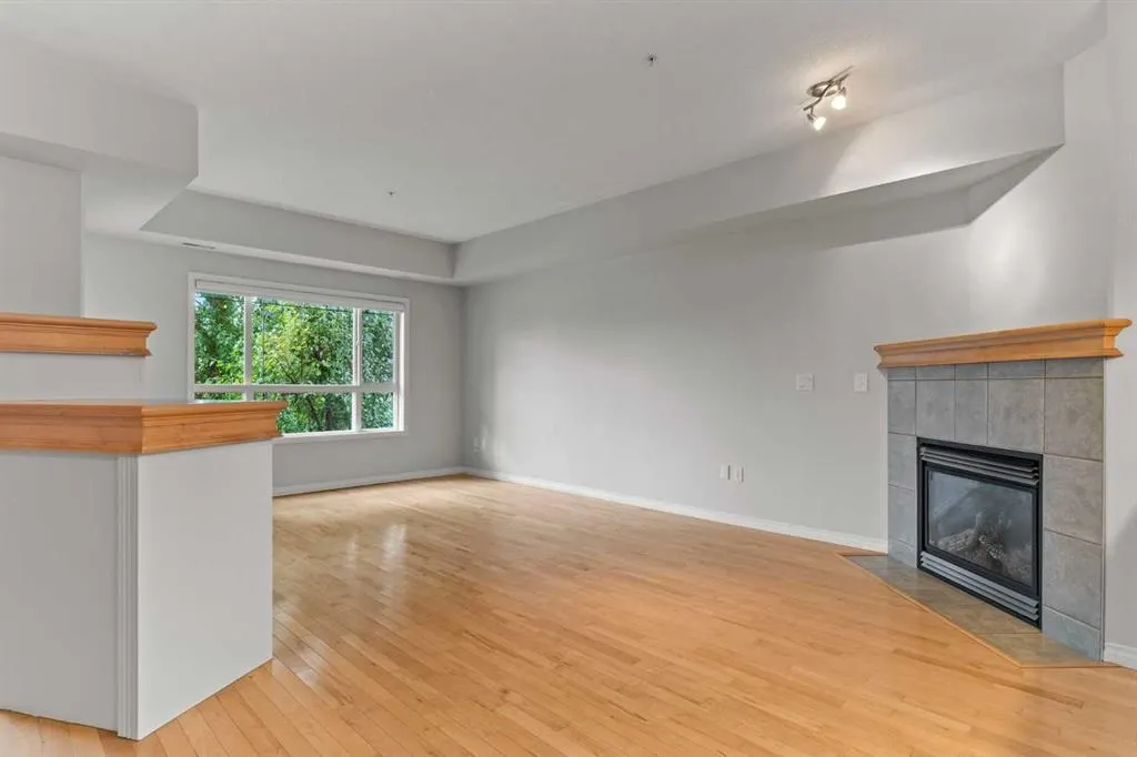 30 Sierra Morena Landing SW, #242