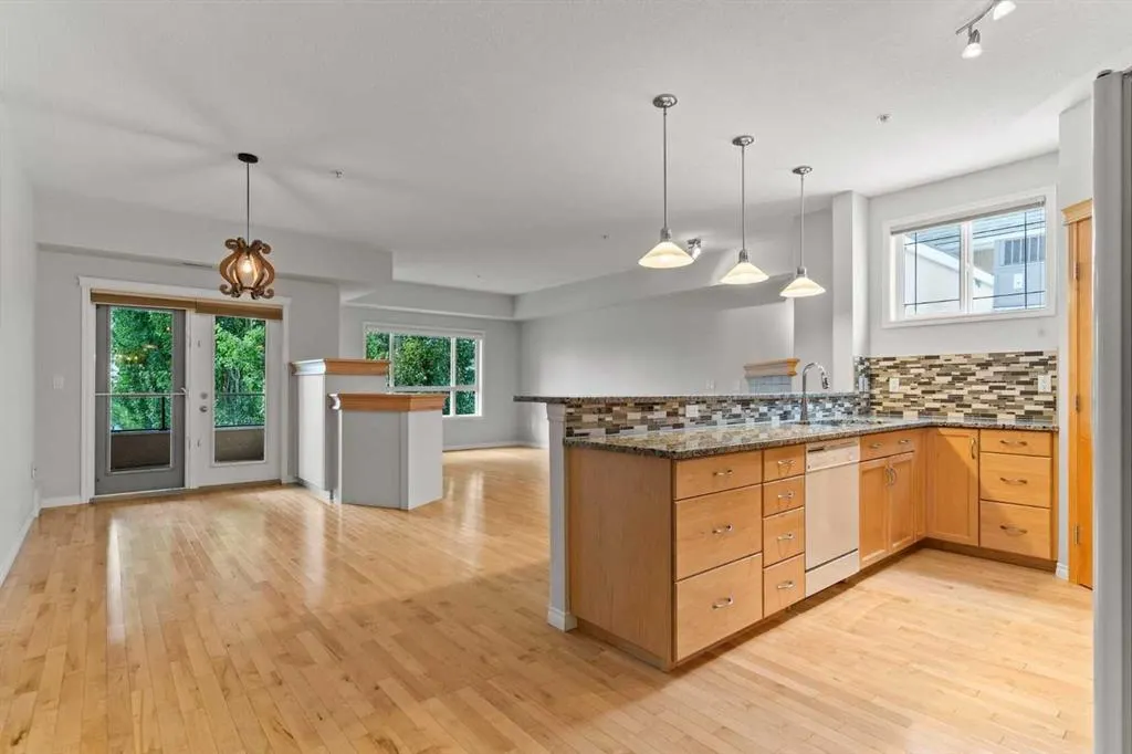30 Sierra Morena Landing SW, #242