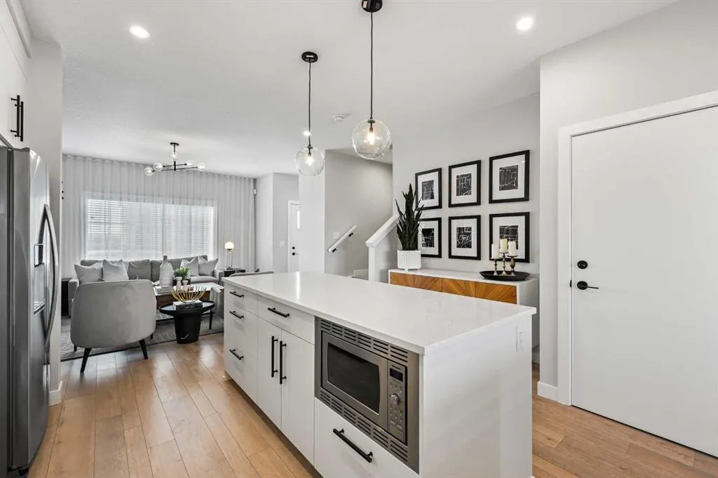 75 Raven Point SE