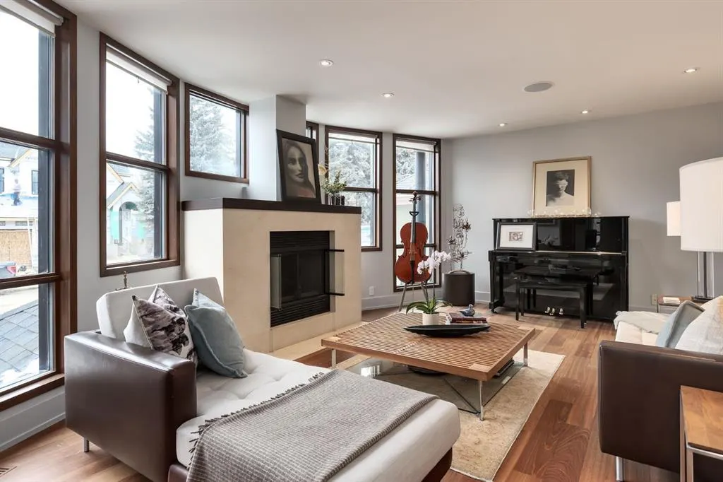 955 Rideau Road SW
