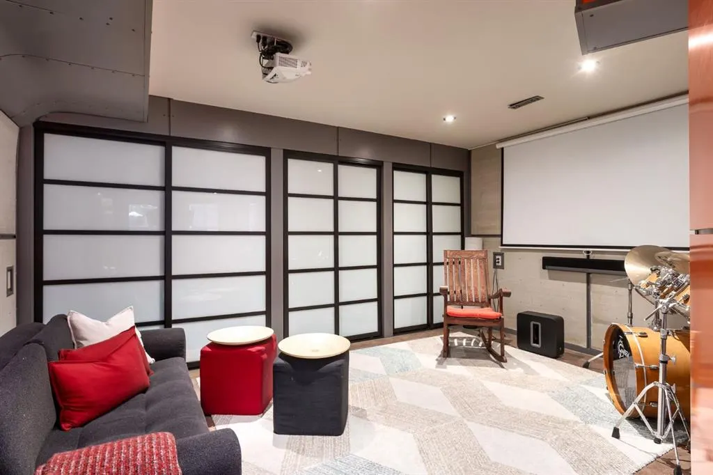 955 Rideau Road SW