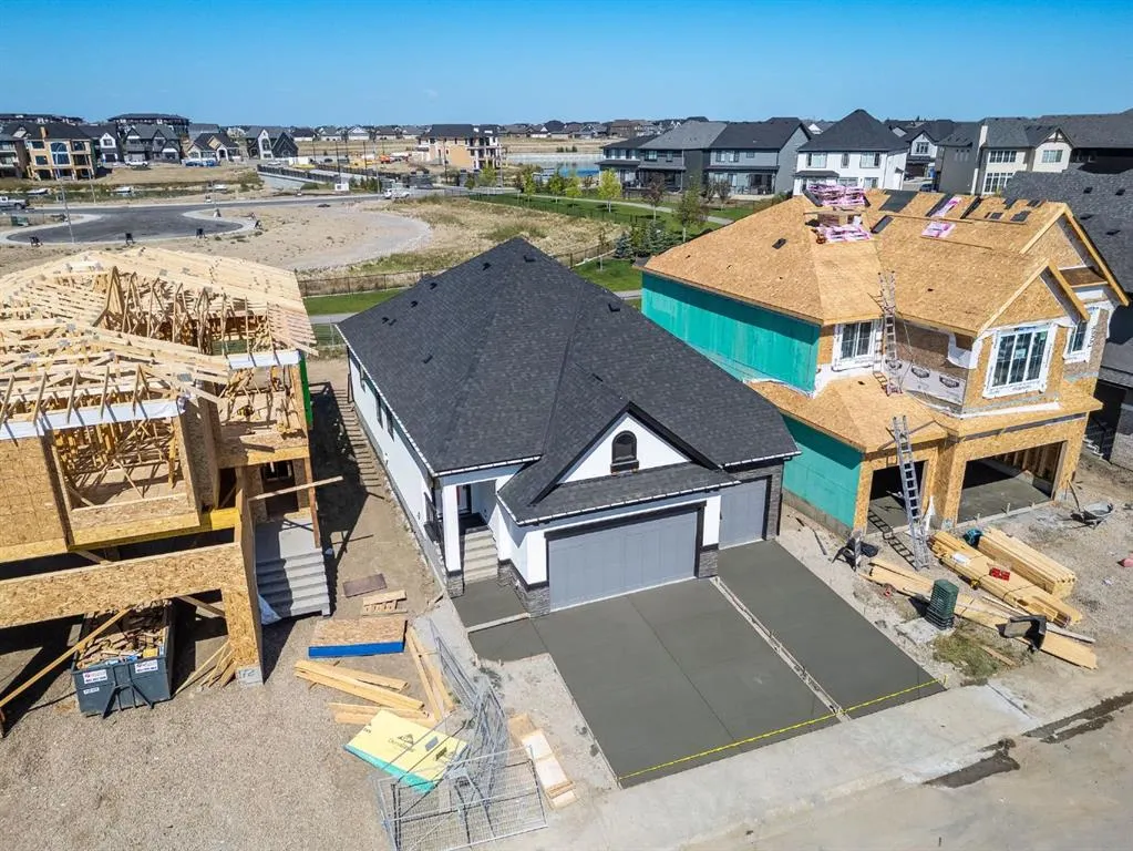 176 Marina Grove SE